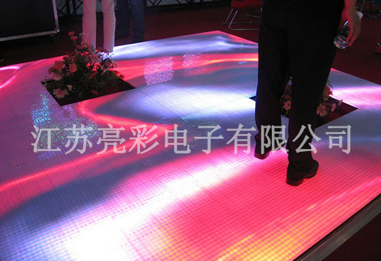 LED地磚屏